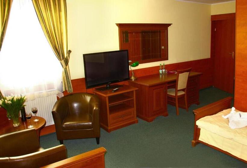 آپارتمان 1 خوابه, Ik Amber