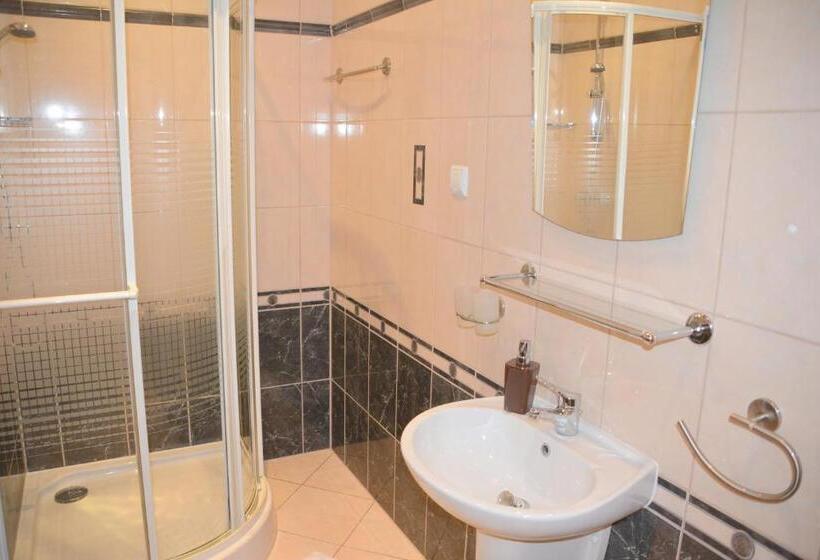 スタンダード４人部屋, Villa Antica