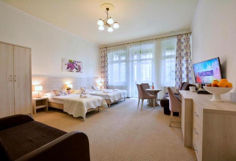 スタンダード４人部屋, Villa Antica