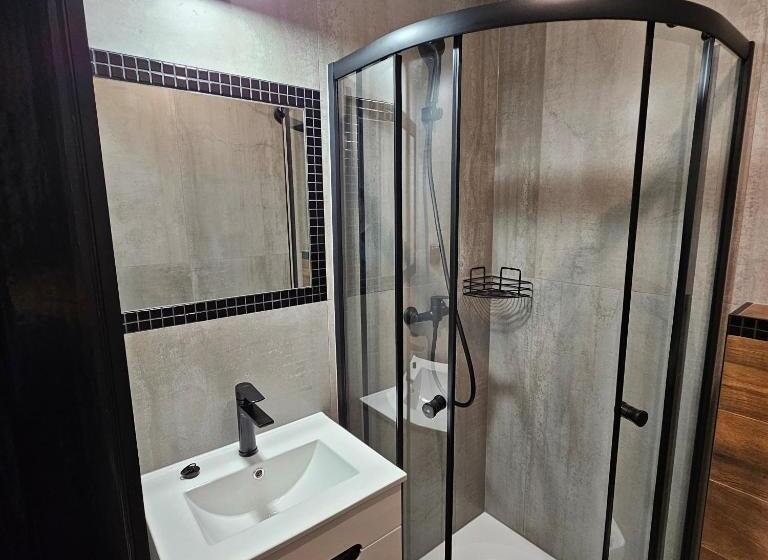 اتاق استاندارد, Zacisze