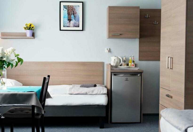 Номер Стандарт Трехместный, Hostel Azymut