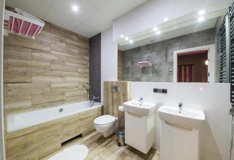 Номер Deluxe Кровать Кинг, Hostel Filip 2