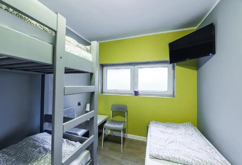 اتاق استاندارد سه نفره, Hostel Filip 2