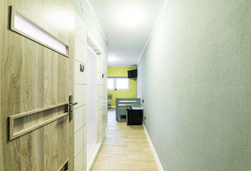 Номер Стандарт Трехместный, Hostel Filip 2