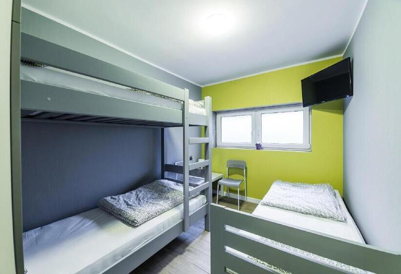 Номер Стандарт Трехместный, Hostel Filip 2