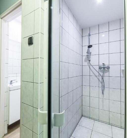 غرفة قياسية ثلاثية, Hostel Filip 2