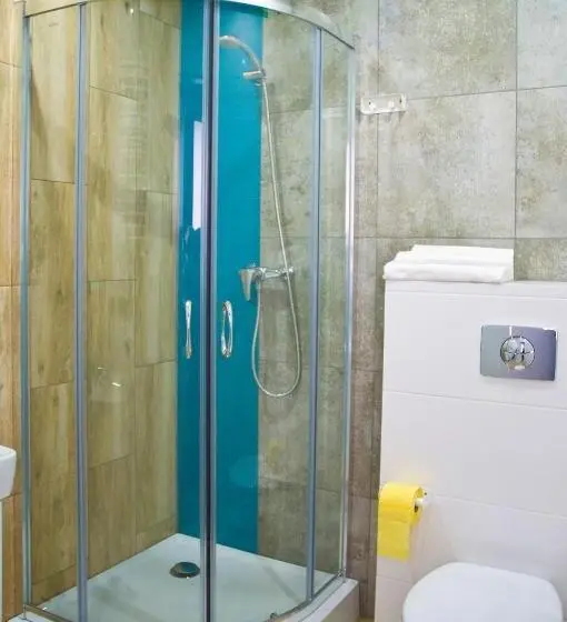اتاق لوکس چهار تخته, Hostel Filip 2