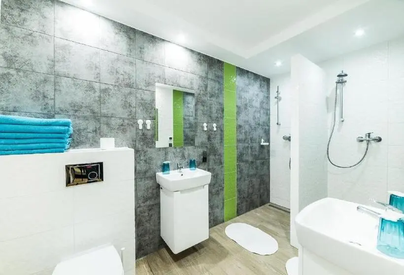 تختخواب در اتاق مشترک, Hostel Filip 2