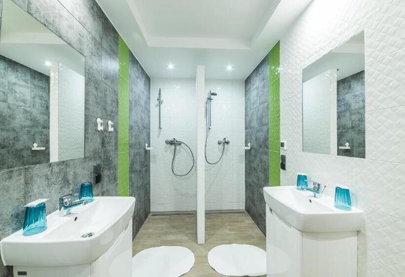 Кровать в Общей Комнате, Hostel Filip 2