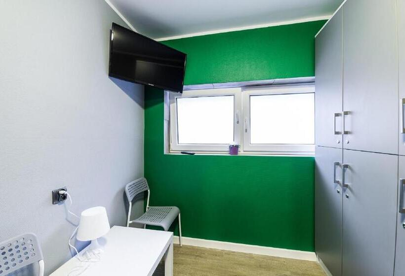 سرير فى غرفة مشتركه, Hostel Filip 2