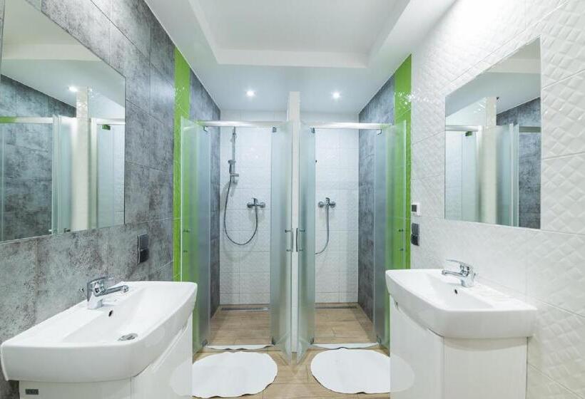 Кровать в Общей Комнате, Hostel Filip 2