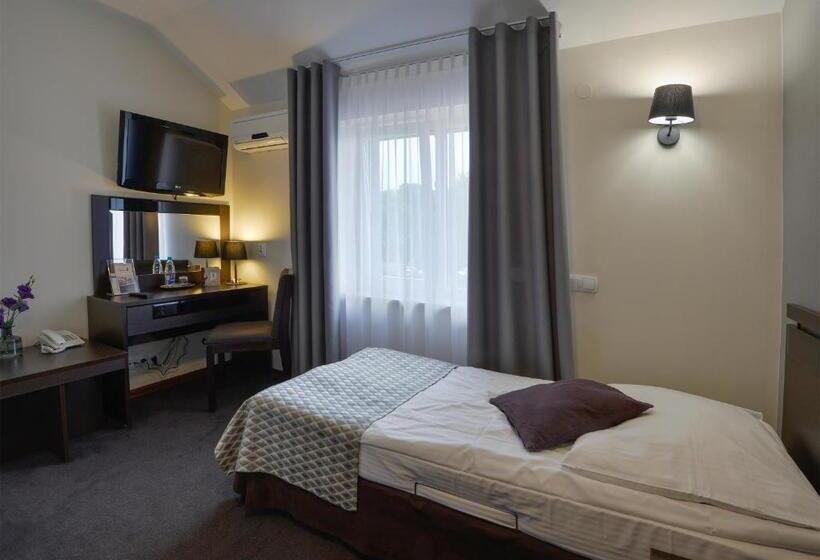 اتاق استاندارد یک نفره, Capitol