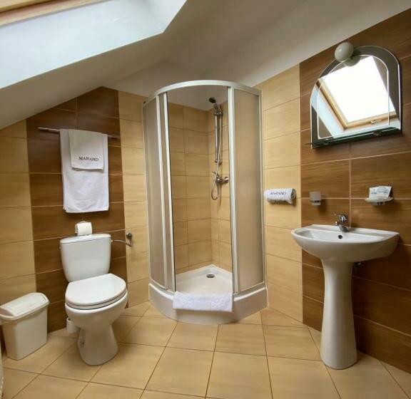 اتاق استاندارد یک نفره, Marand