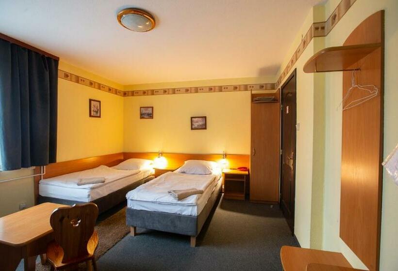 스탠다드 룸, Margo