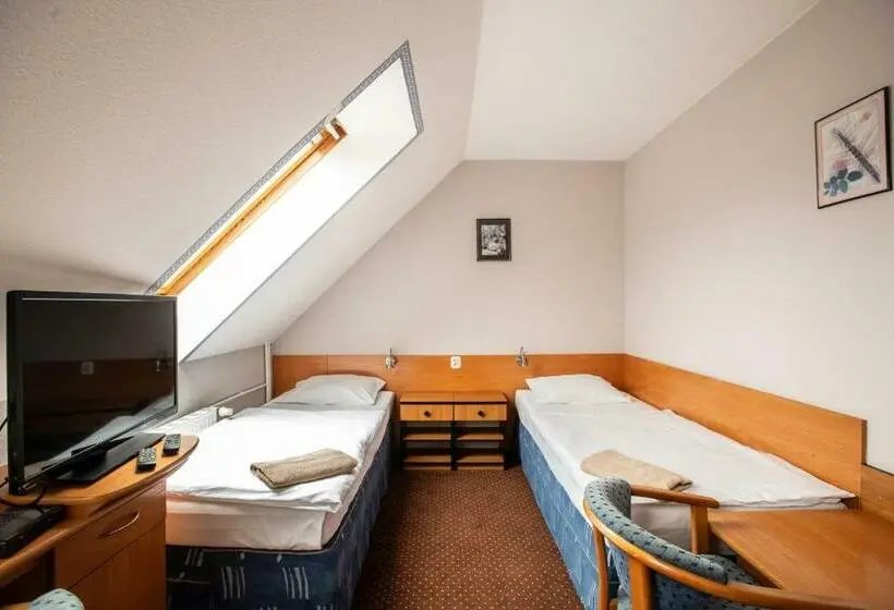 Standard-huone, Margo