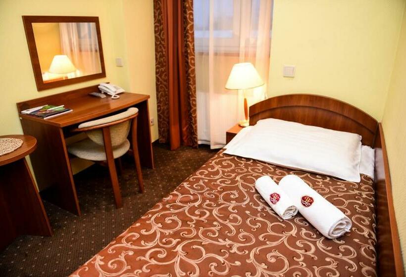 חדר סטנדרט יחיד, Wityng