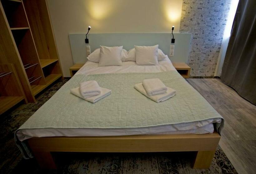 标准间, Motelik Grosar Gorlice