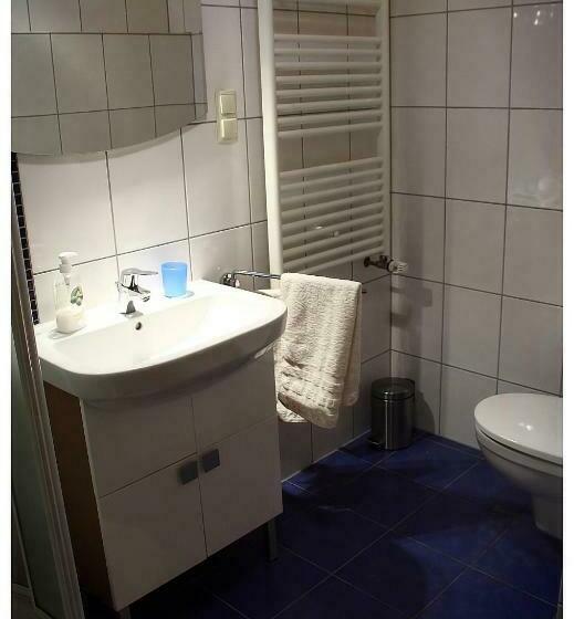 スタンダードトリプルルーム, Krokus