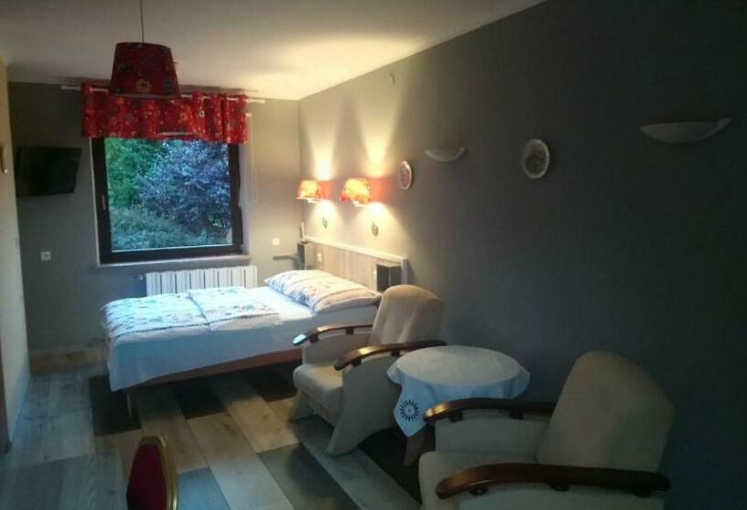 Номер Superior, Miodowy Raj