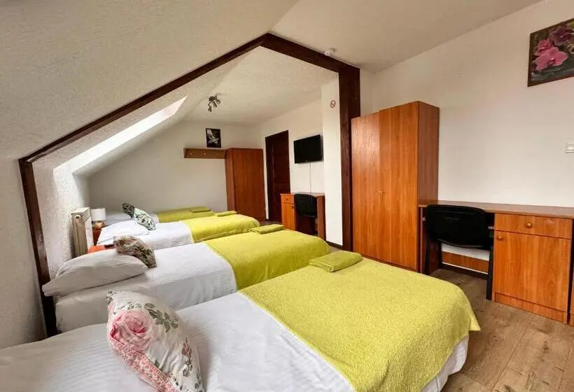 スタンダード4人部屋, Villa Beata