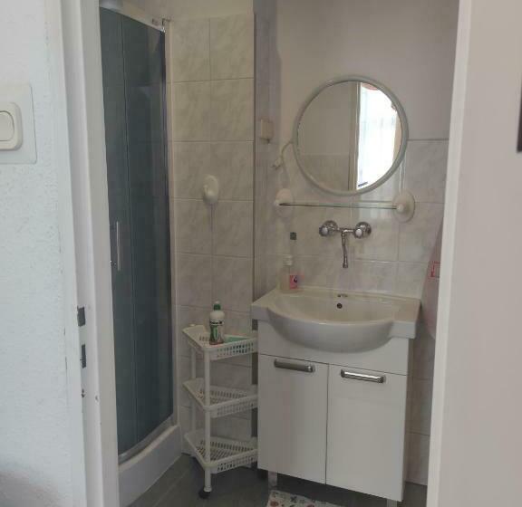 Номер Deluxe, Willa Janina