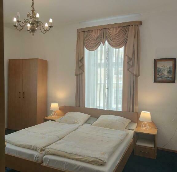 Номер Deluxe, Willa Janina