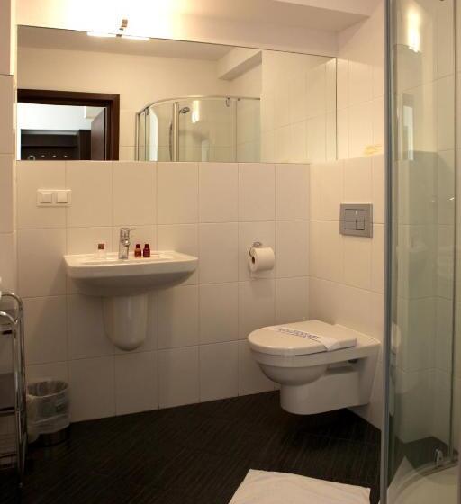 Habitaci�n Est�ndar Abuhardillada, 4 Pory Roku & Spa