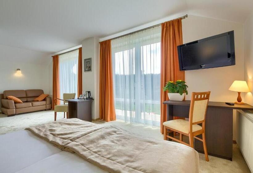 خانه 1 خوابه, 4 Pory Roku & Spa