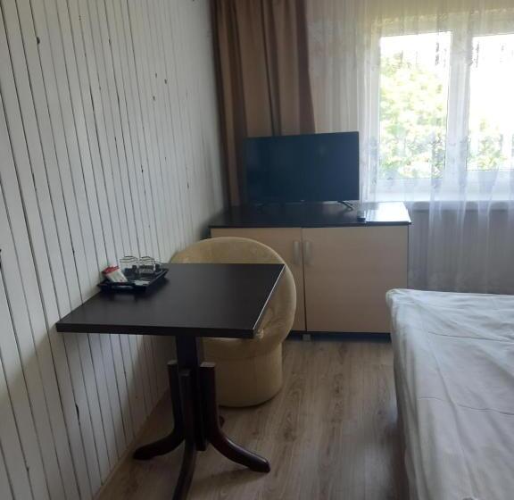 חדר בסיסי, Halny Natura Tour