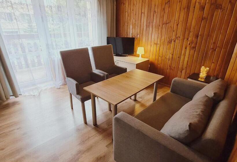 דירה בת חדר שינה 1 עם מרפסת, Halny Natura Tour