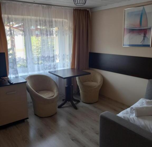 חדר סטנדרט לשלושה, Halny Natura Tour