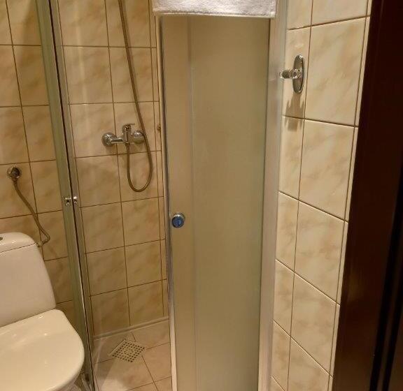 חדר בסיסי, Halny Natura Tour