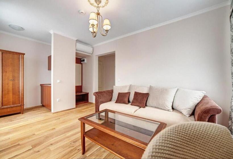 استودیوی استاندارد, Leśna Polana