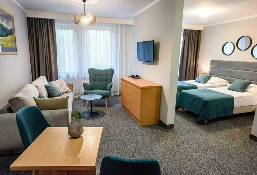 Deluxe-huone, Ośrodek Szkoleniowo Wypoczynkowy Galicya