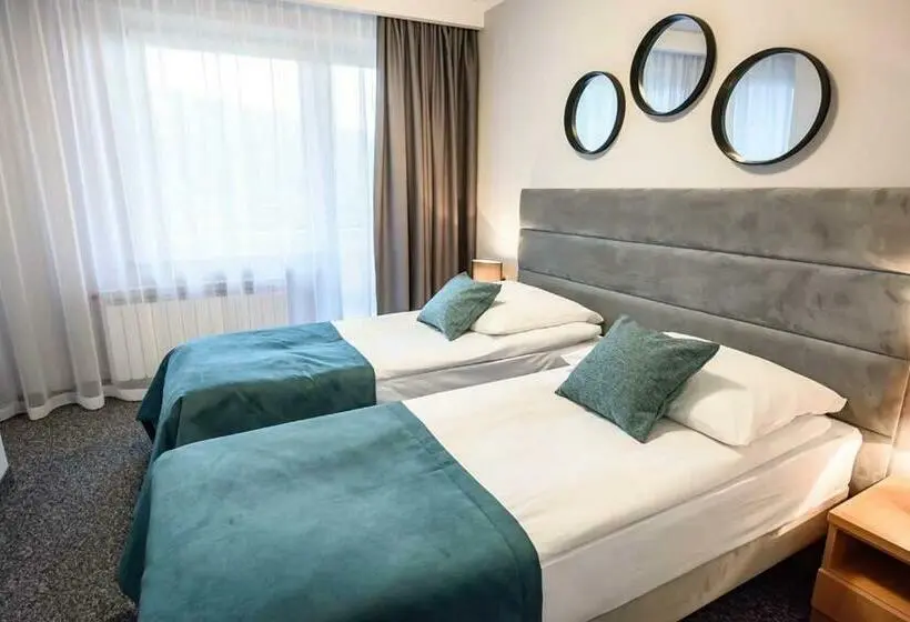 Deluxe-huone, Ośrodek Szkoleniowo Wypoczynkowy Galicya