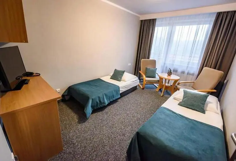 Superior Neljän Hengen Huone, Ośrodek Szkoleniowo Wypoczynkowy Galicya