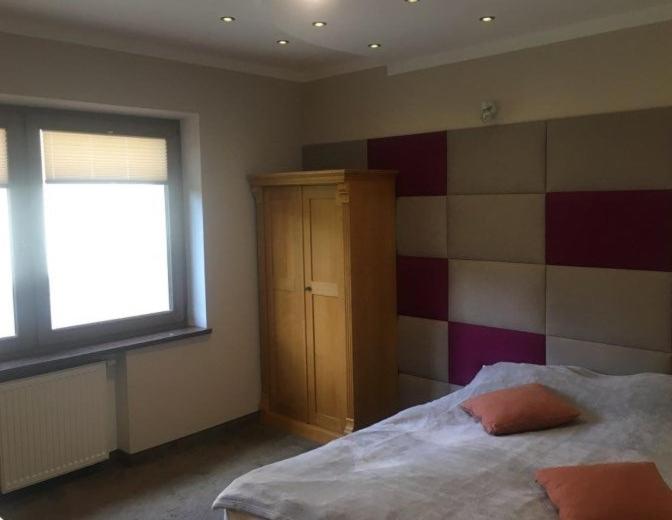 اتاق عادی یک تخته, Willa Magnat