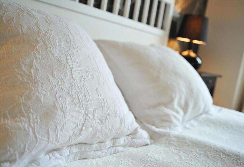 デラックスルーム, Sztygarka. Pensjonat Pod Wieżą Katowice Chorzów