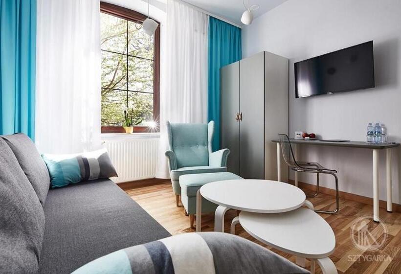 スタンダードスタジオ, Sztygarka. Pensjonat Pod Wieżą Katowice Chorzów