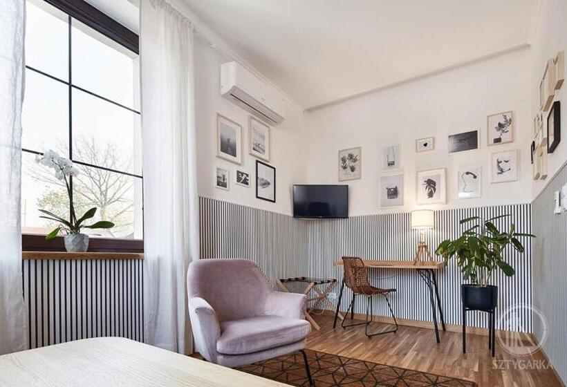 スタンダードスタジオ, Sztygarka. Pensjonat Pod Wieżą Katowice Chorzów