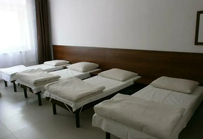 Standard Neljän Hengen Huone Jaettu Kylpyhuone, Twój Hostel Klimczoka 7