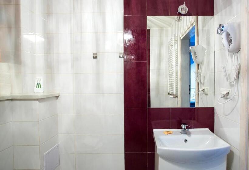 Номер Deluxe, Dworek Jabłonna