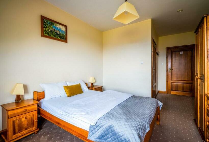 اتاق استاندارد, Willa Majerczyk