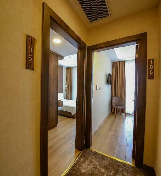 חדר אקונומי לשלושה, Alkan Palace