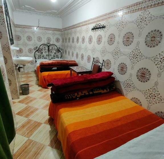 اتاق استاندارد چهارنفره با سرویس بهداشتی مشترک, Medina