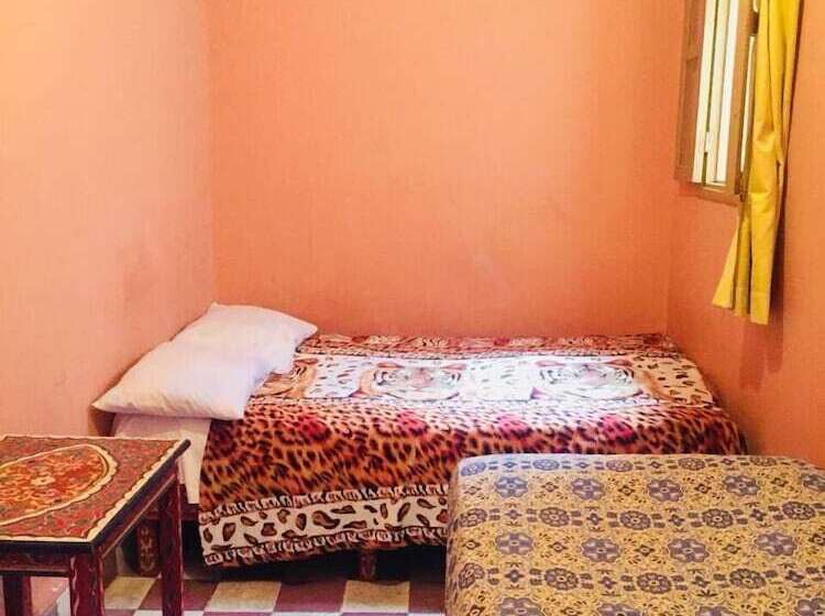 Chambre Triple Standard, Medina
