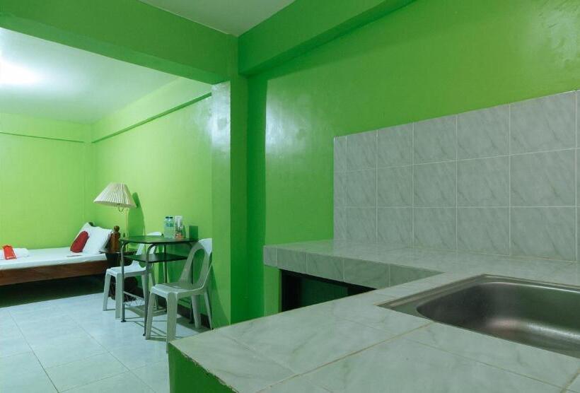 Номер Стандарт, Reddoorz Plus Near Municipality Of Luisiana Laguna