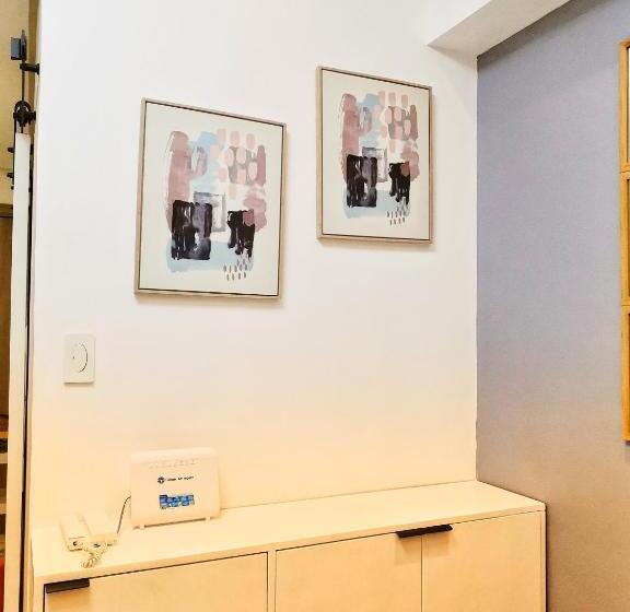 발코니가 있는 스위트, Stylish Condo Hotel Style At Fame Residences Mandaluyong