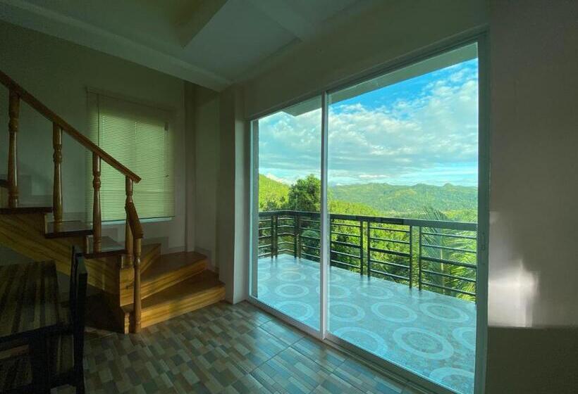 سوییت جونیور با چشمانداز دریا, Ms Mountain Cabin