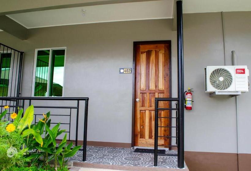 اتاق استاندارد چهار تخته, Ms Mountain Cabin